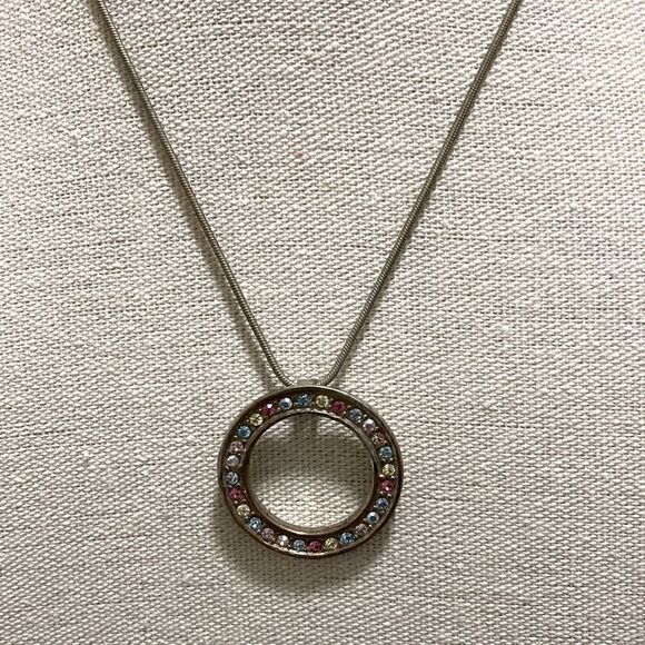 Vintage Jewelry - Vintage Chain Necklace With Multicolor Rhinestone Circle Drop Pendant.